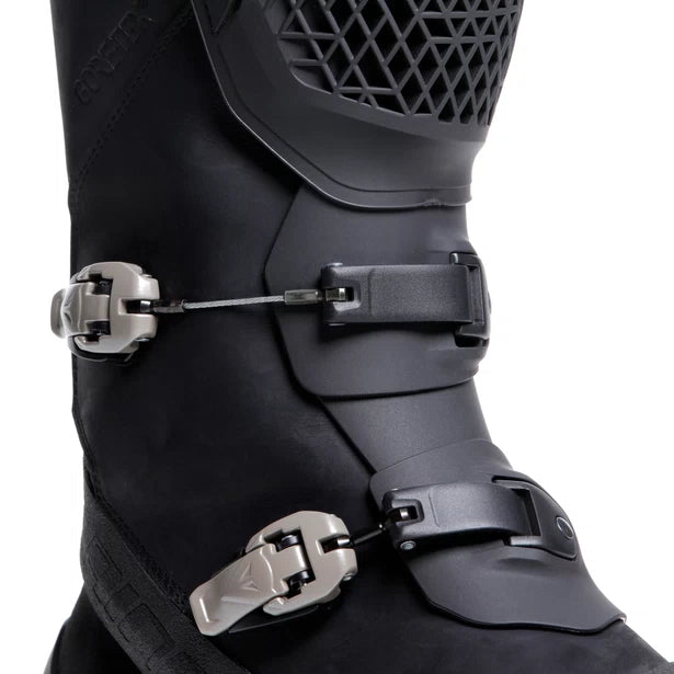 DAINESE SEEKER GORE-TEX BOOTS BLACK