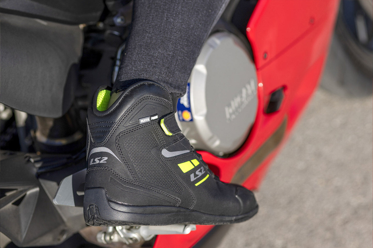 LS2 GARRA WATERPROOF BOOTS – BLACK / HI-VIZ YELLOW