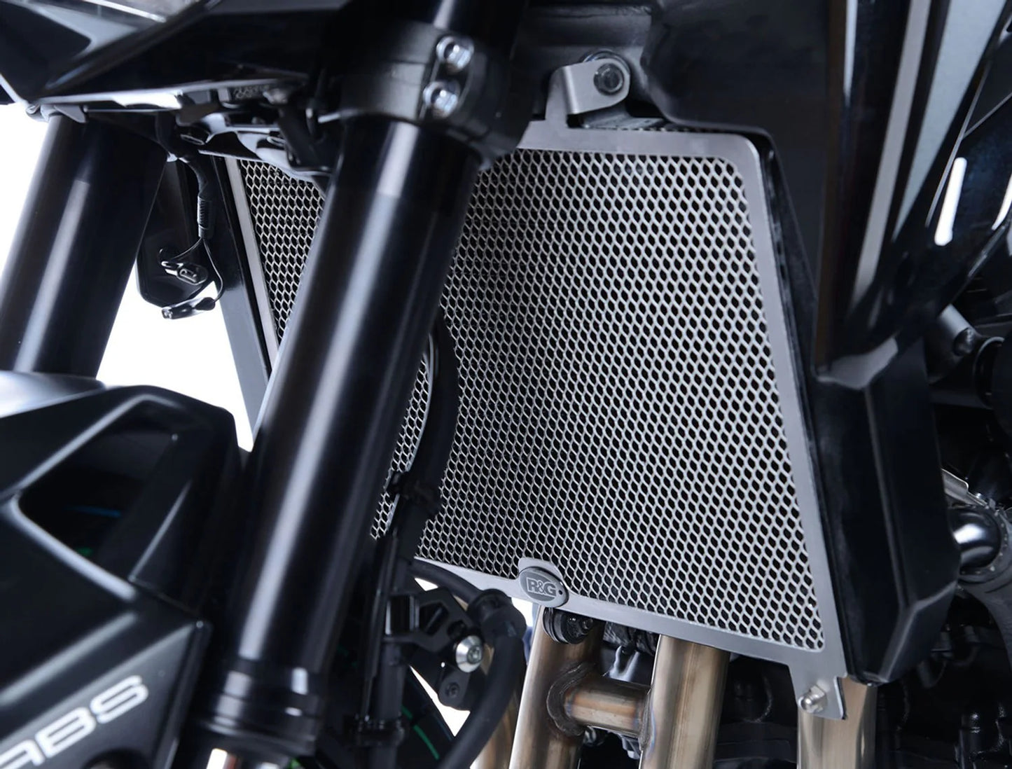 R&G RADIATOR GUARD FOR KAWASAKI Z900 2017–2024