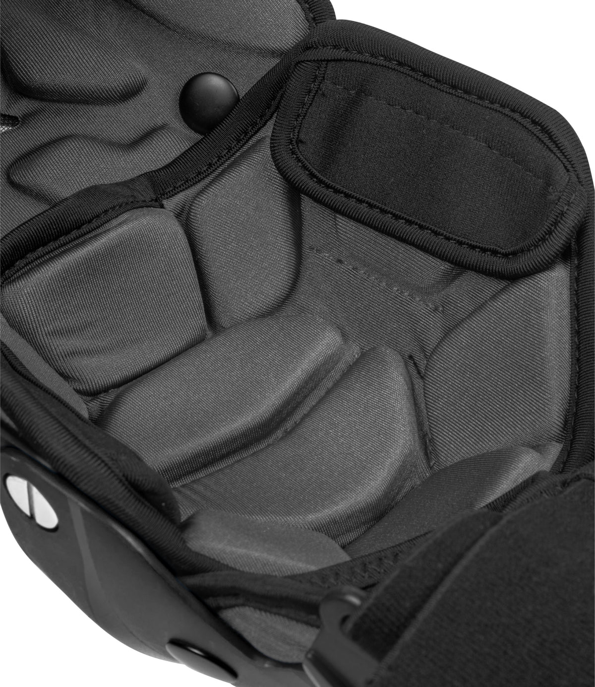 RYNOX BASTION BIONIC KNEE GUARDS – BLACK / RED