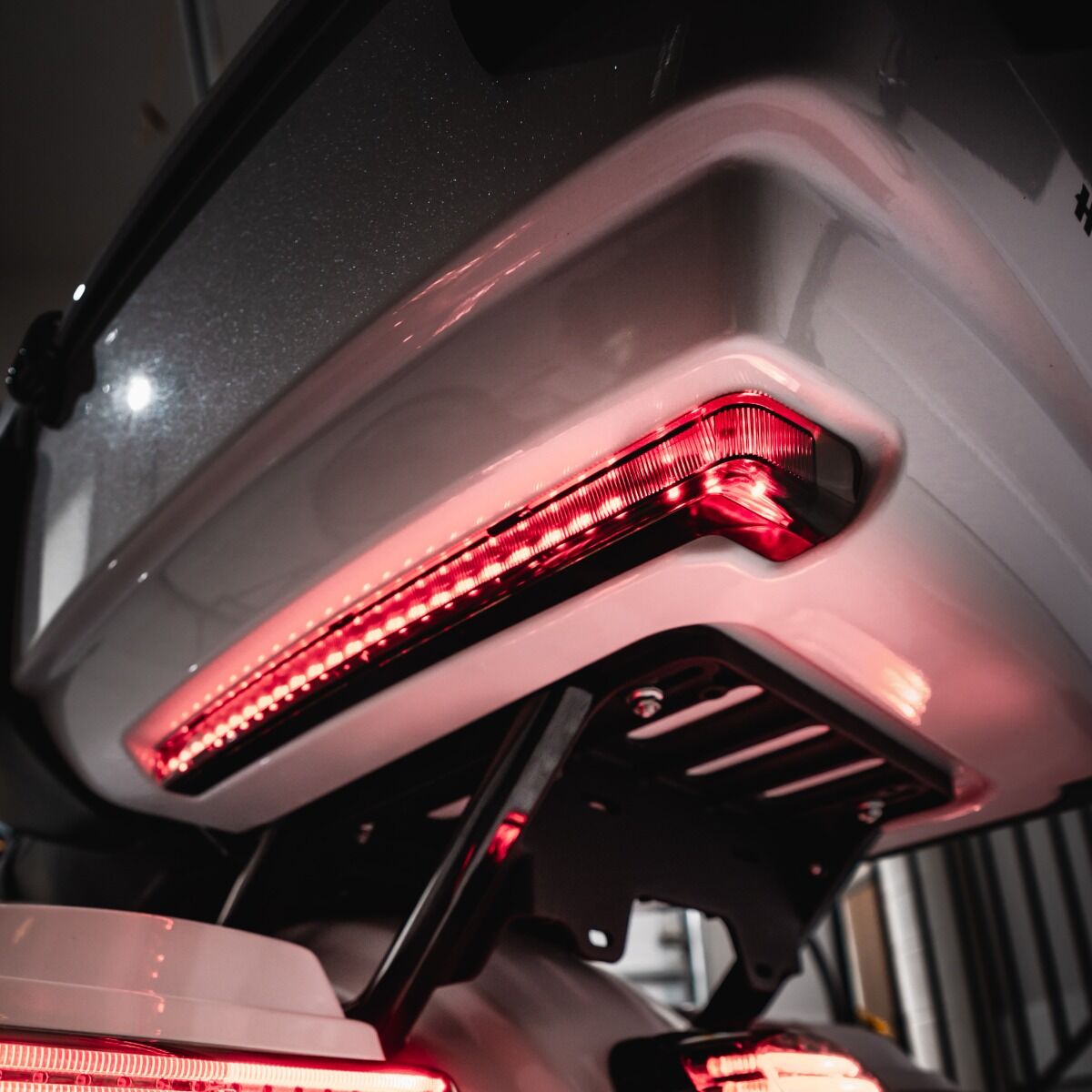 CUSTOM DYNAMICS – PROBEAM® AUXILIARY LED SIDE ARMS FOR 2014-2024 HARLEY-DAVIDSON® TOUR PAK – RED